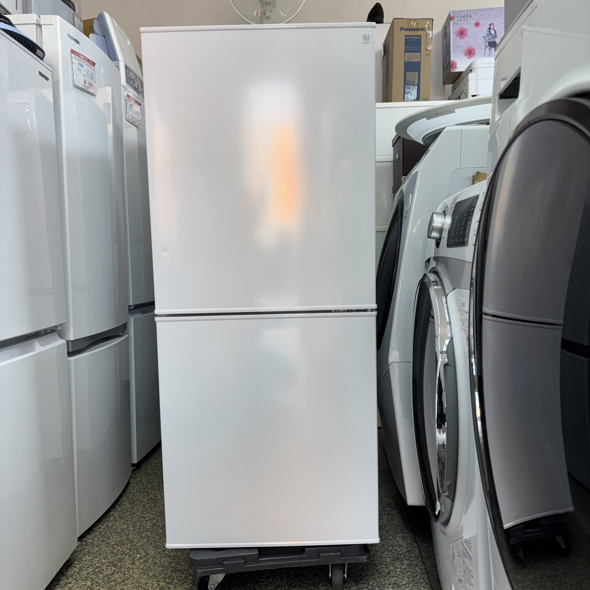 2022年製ニトリの2ドア冷蔵庫入荷！シンプルデザイン!! - リサイクル